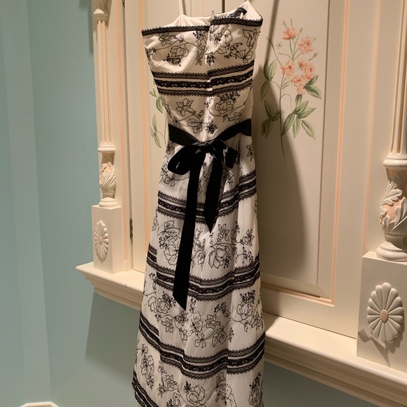 BCBG dress - Picture 2 of 5